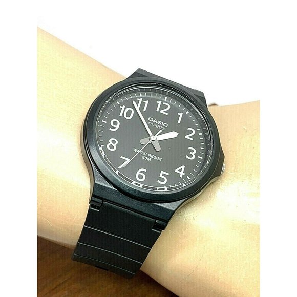 Casio Men's Watch MW240-1B Analog Quartz Black Dial 40mm Rubber Band 1330 - Picture 6 of 13